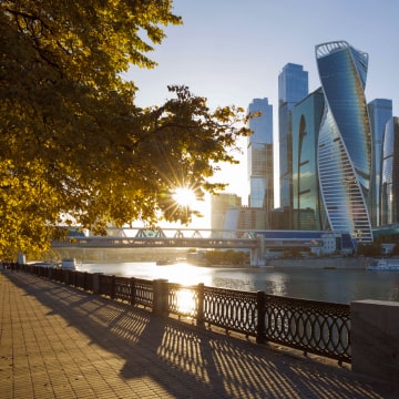TARAS
SHEVCHENKO
EMBANKMENT